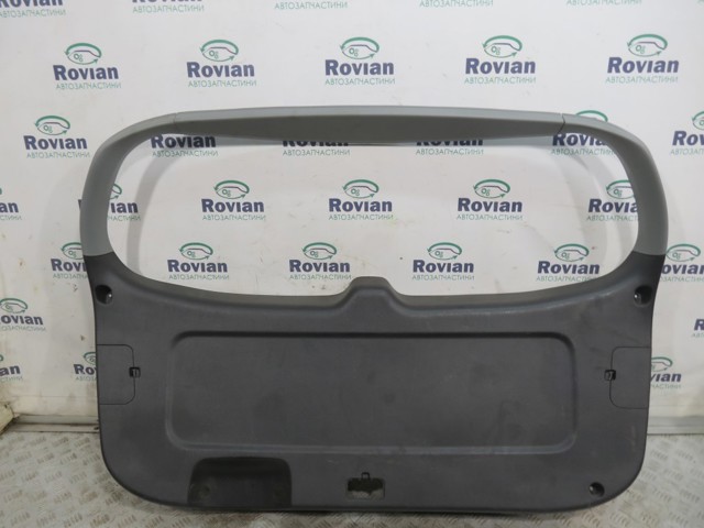Облицовка багажника пятой двери 817502P000VA HYUNDAI