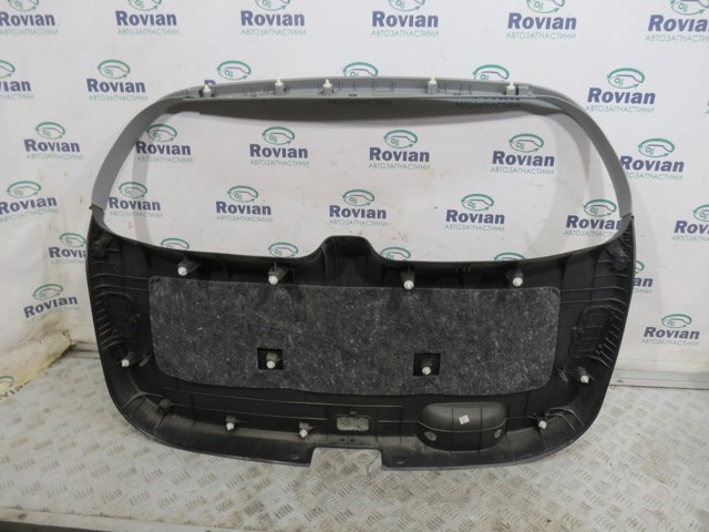 HYUNDAI 817502P000VA Обшивка (облицовка) крышки багажника (двери 3/5-й задней) в наличии Ирпень