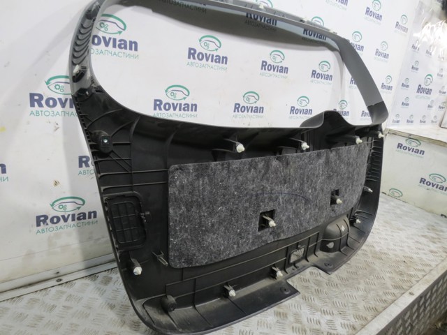 HYUNDAI 817502P000VA Обшивка (облицовка) крышки багажника (двери 3/5-й задней) в наличии Одесса
