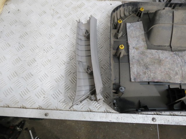 817611H500 HYUNDAI купить в Житомир