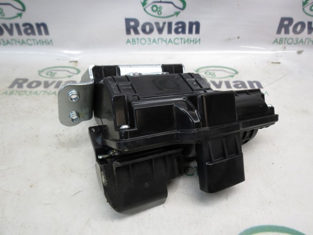 81800CV100 Замок крышки багажника (двери 3/5-й задней) купить Каменское
