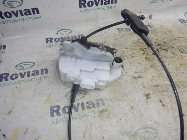 Замок задней двери, правой 8200017964 RENAULT