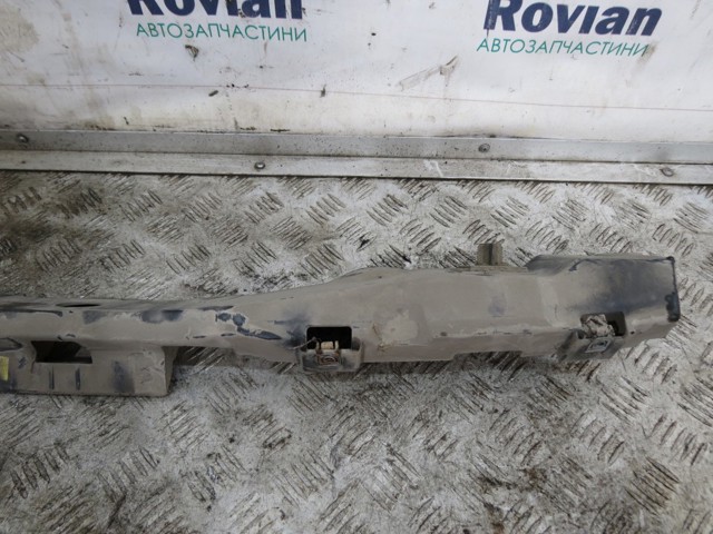 RENAULT 8200022224 Кронштейн бампера заднего центральный в наличии Одесса