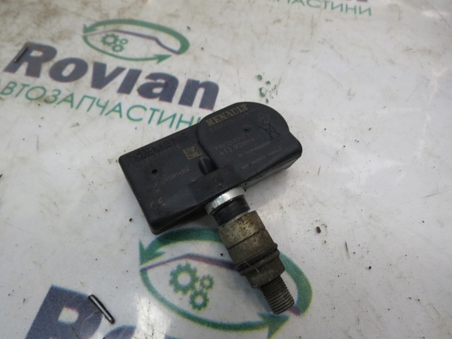 Датчик давления воздуха в шинах 8200023746 RENAULT