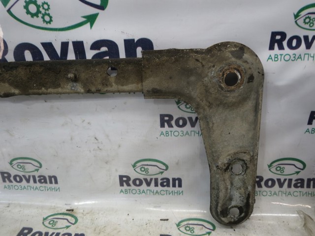 RENAULT 8200041124 Усилитель переднего подрамника в наличии Ирпень