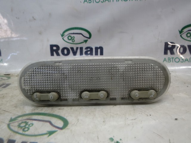 Плафоны внутреннего освещения 8200073234 RENAULT