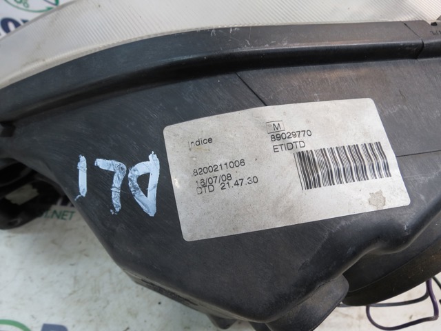 Фара комбинированная, передняя 8200211006 RENAULT