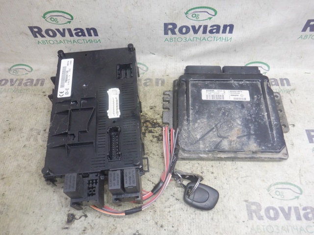 RENAULT 8200214973 Блок управления двигателем в наличии Украина