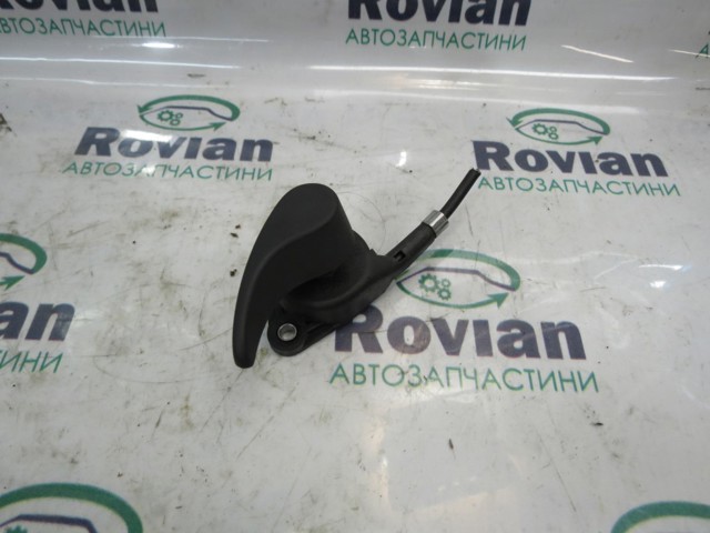 Рычаг открывания капота 8200412325 RENAULT