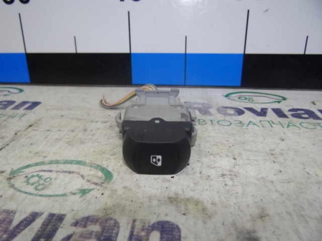 Приборы управления блокировкой замков 8200414962 RENAULT