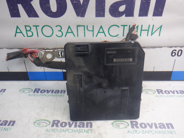 Блок предохранителей 8200481866 Renault (RVI)