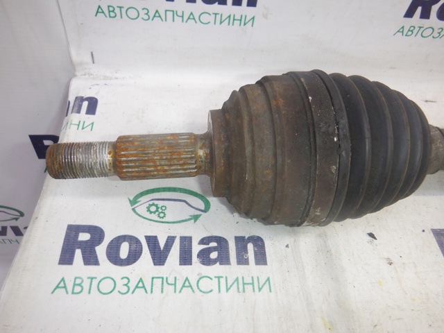 Привод передний правый 8200499306 RENAULT