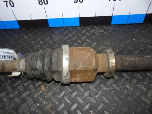 RENAULT 8200499586 Правая полуось в наличии Днепр