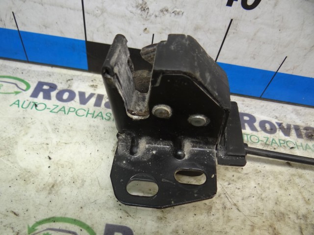 Замок задней левой распашной двери, нижний 8200661149 RENAULT