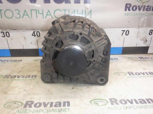 Генератор автомобиля 8200667611 RENAULT