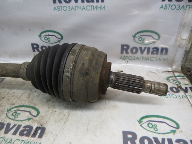 8200725510 RENAULT Полуось (привод) передняя левая купить в Хмельницкий