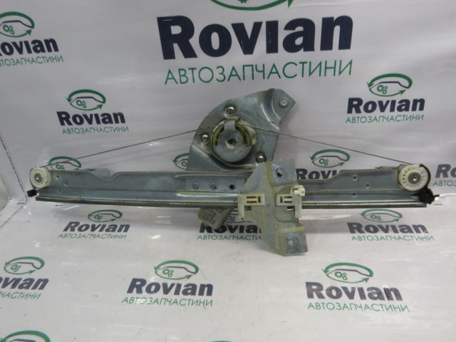 Механизм стеклоподъемника двери передней, правой 8200733828 RENAULT