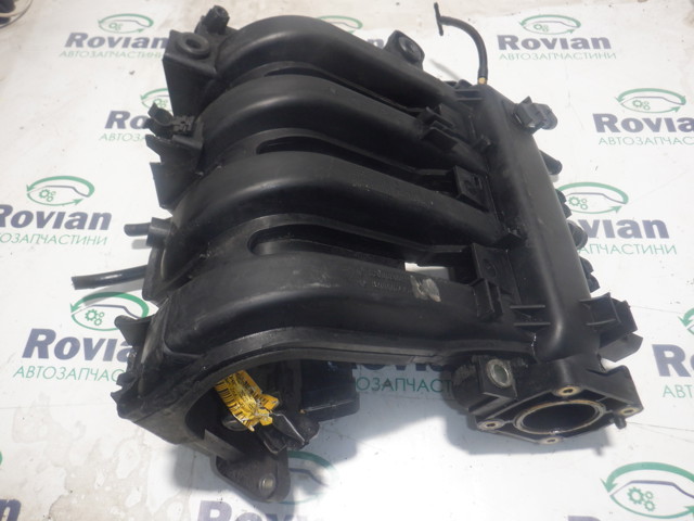 Впускной коллектор 8200880099 RENAULT