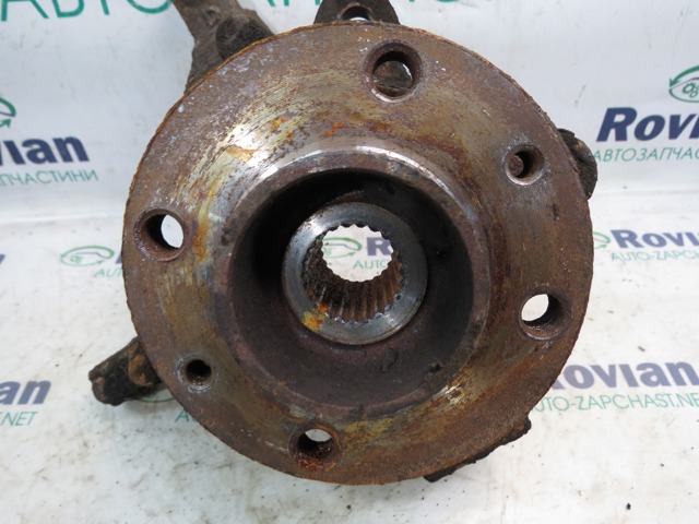 Цапфа передняя правая 8200898655 RENAULT