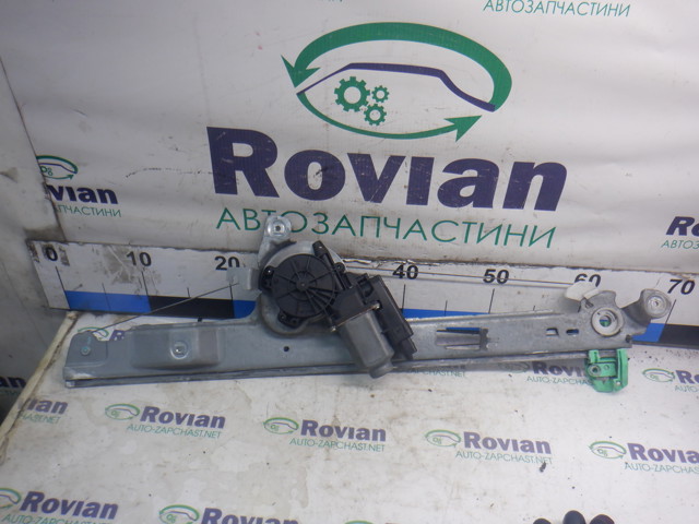 Стеклоподъемник передней левой двери 8201010937 Renault (RVI)