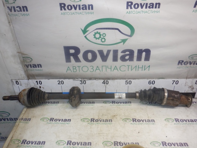 Привод передний правый 8201045819 RENAULT