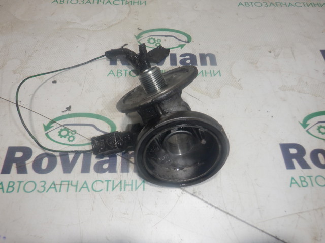 Корпус маслофильтра 8201056869 RENAULT