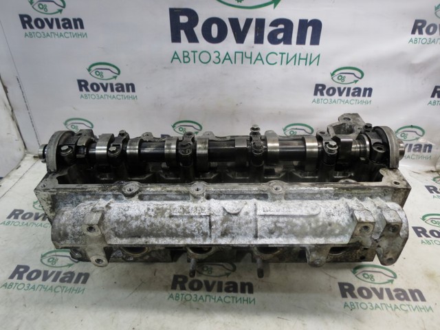 ГБЦ  двигателя 8201365749 RENAULT