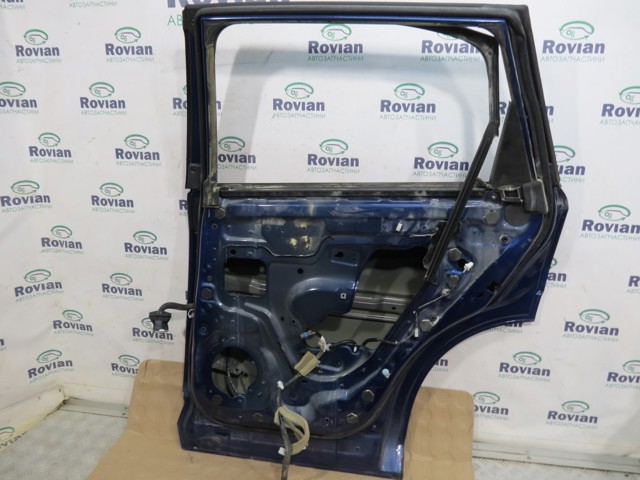 NISSAN 821006RR0B Дверь задняя правая в наличии Ужгород
