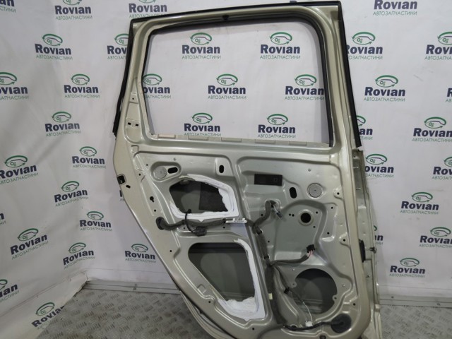 RENAULT 821012747R Дверь задняя левая в наличии Винница