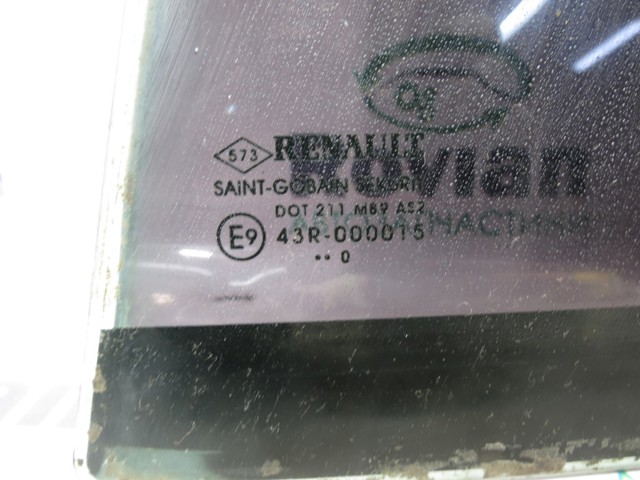 RENAULT 822210015R Стекло-форточка двери задней левой в наличии Запорожье