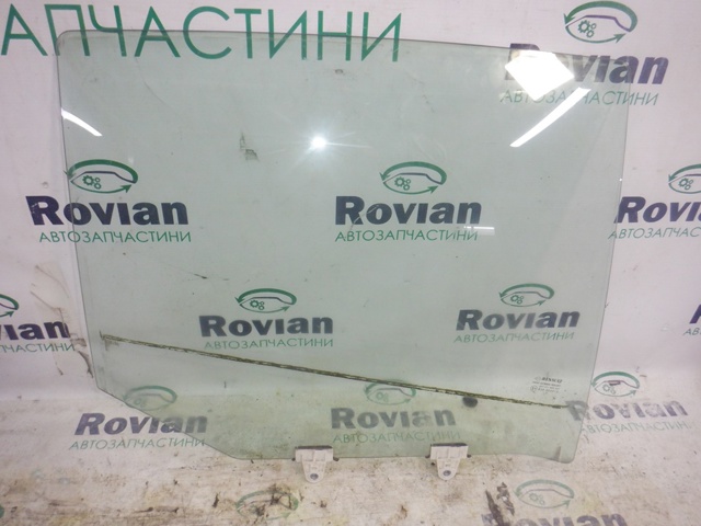 Стекло заднее правое 823000007R RENAULT