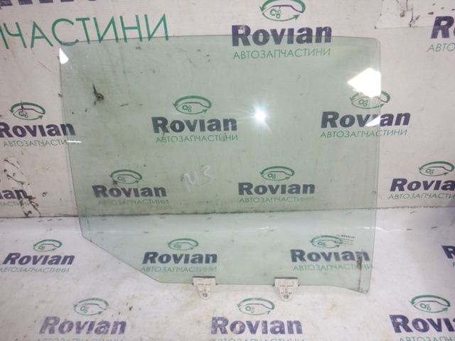 Окно задней двери 823000007R RENAULT