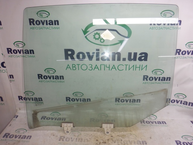 Окно двери задка 823010012R RENAULT