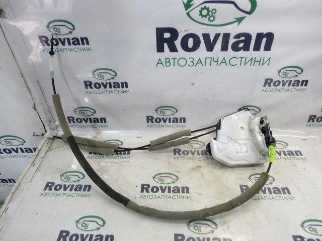 Замок задней правой двери  825006RR0A NISSAN