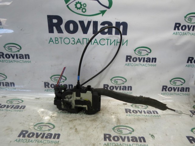 Замок задней двери, правой 82500EB324 NISSAN