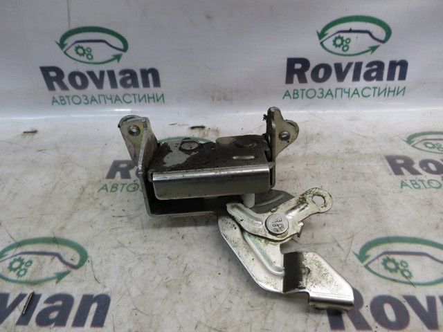 RENAULT 825027108R Замок двери боковой сдвижной правой в наличии Павлоград