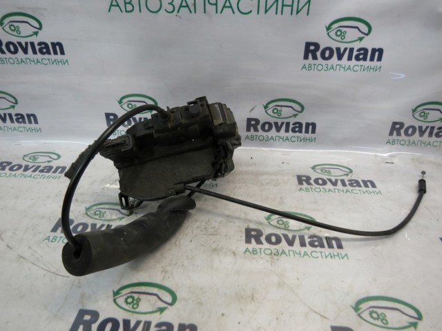 Замок двери задней левой 825030574R RENAULT