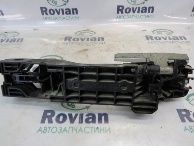 Ручка передней двери, наружная 826406RR0A NISSAN