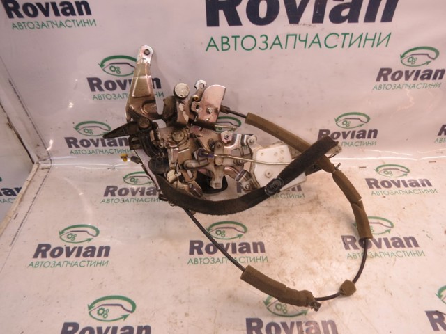 Замок двери боковой/сдвижной 826702242R RENAULT