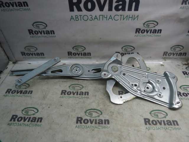 Механизм стеклоподъемника двери задней, правой 827208148R RENAULT