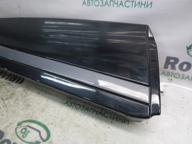 Молдинг задней правой двери 828762614R RENAULT