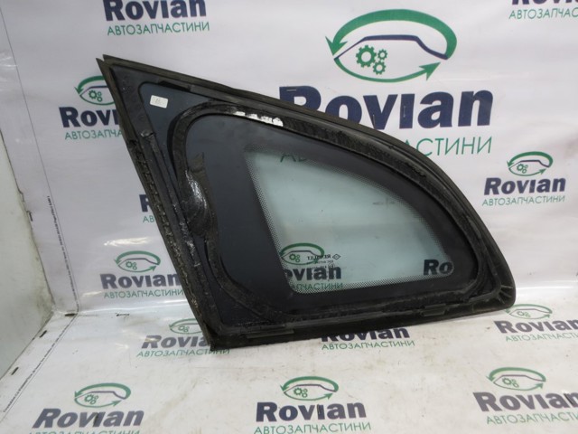 833060008R RENAULT Стекло кузова (багажного отсека) правое купить в Полтава