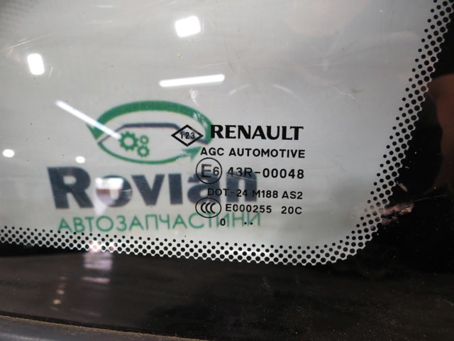 833060008R RENAULT Стекло кузова (багажного отсека) правое купить в Днепр