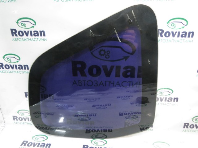 Стекло кузова/багажного отсека, правое 833060013R RENAULT