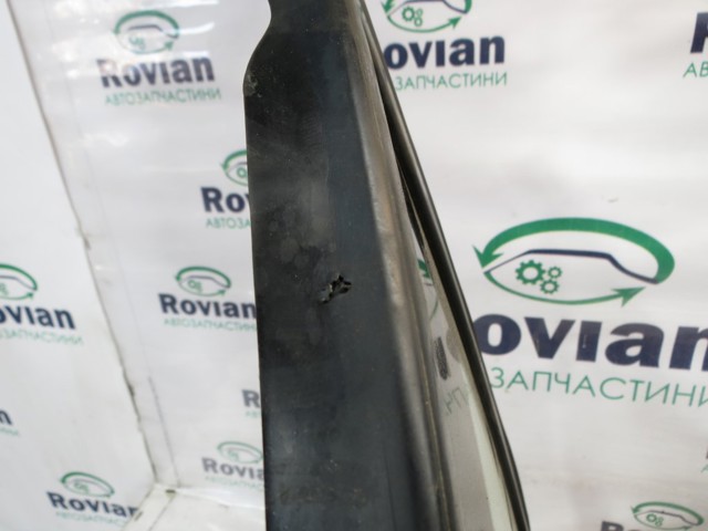 833070008R RENAULT Стекло кузова (багажного отсека) левое купить в Павлоград