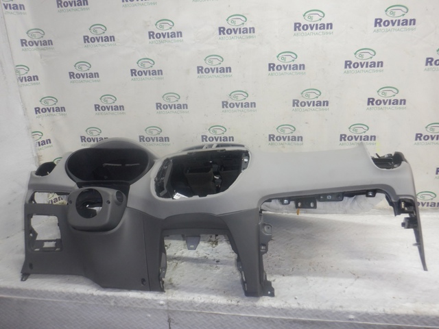 Передняя панель 84710E4000BF6 HYUNDAI