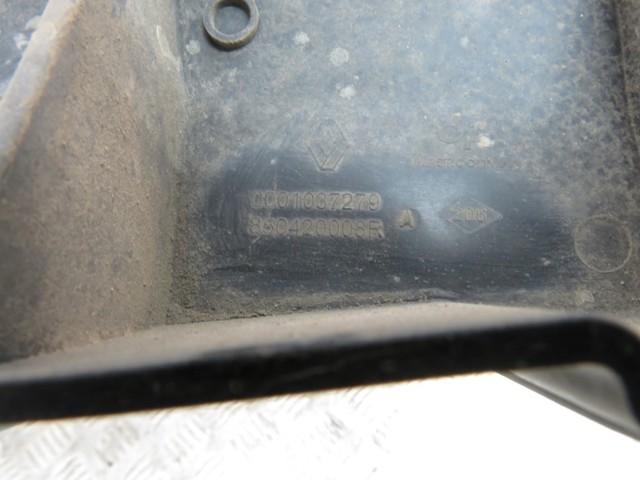Кронштейн бампера заднего, центральный 850420008R RENAULT