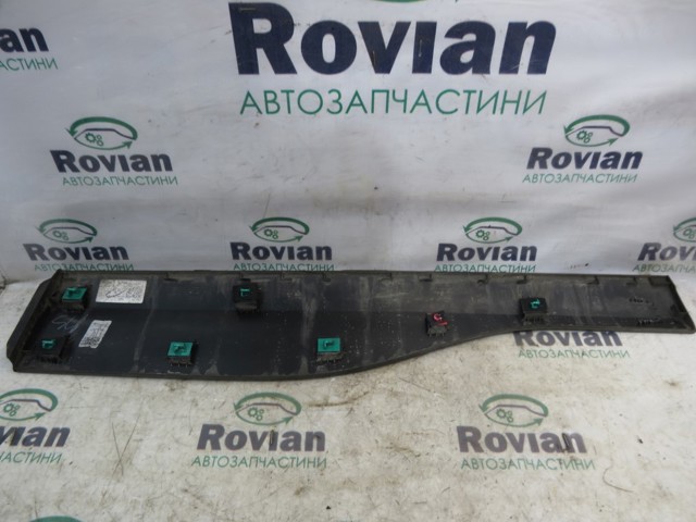 HYUNDAI 87731J9500 Накладка двери задней левой в наличии Тернополь