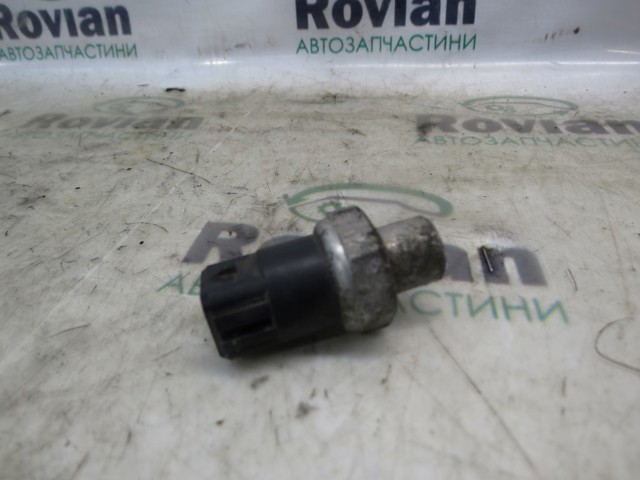 Датчик кондиционера Audi A8 D3