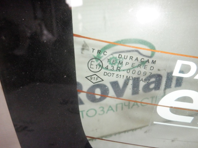 Стекло заднее 903000563R RENAULT